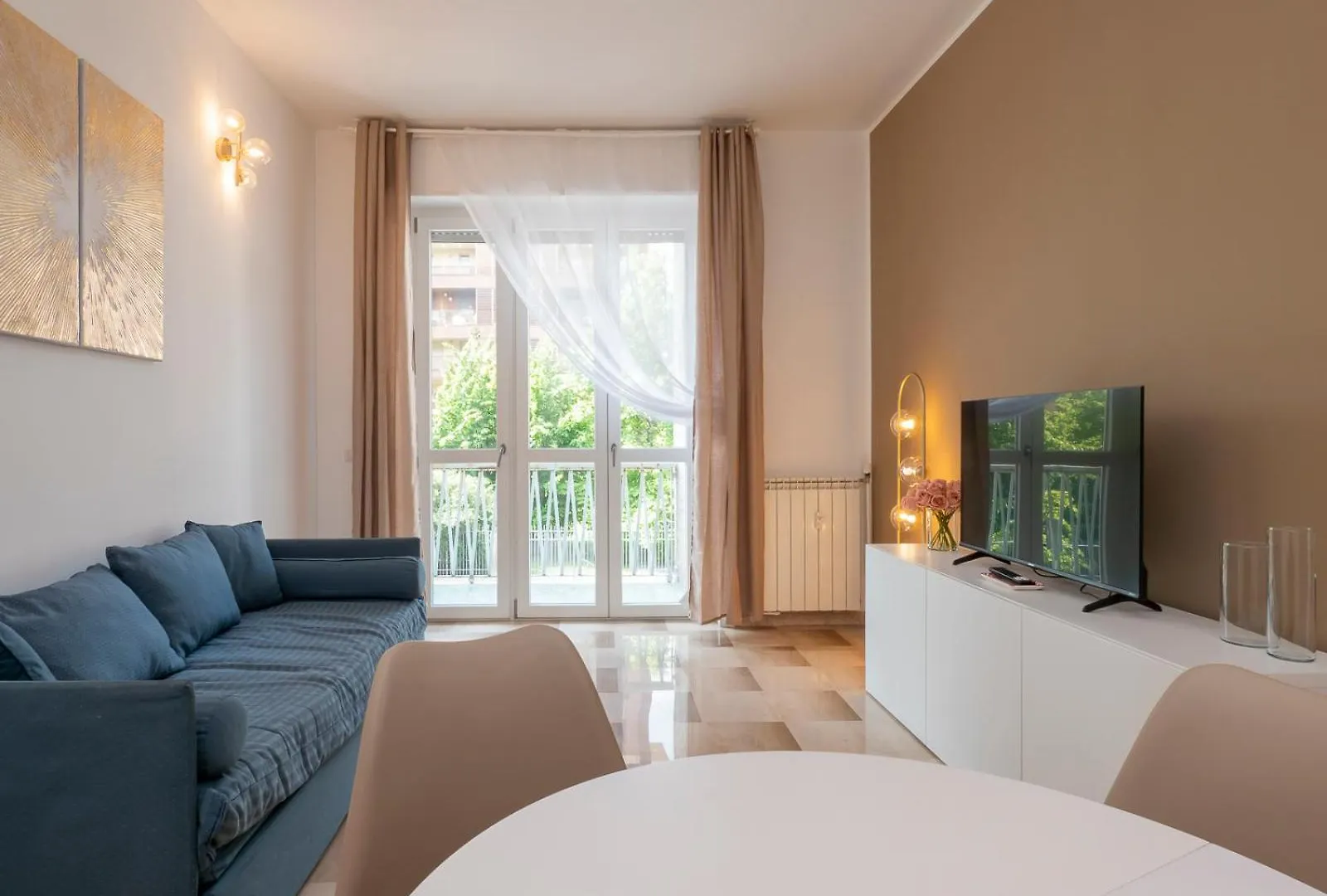 Xenia Apartments - Luminous Suite In Citylife 米兰