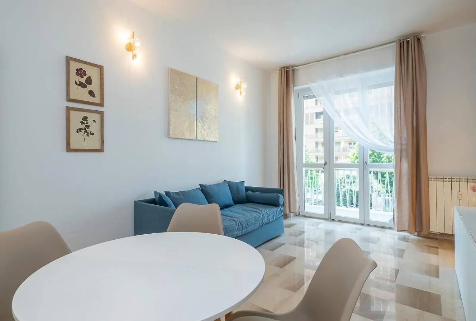 Xenia Apartments - Luminous Suite In Citylife 米兰