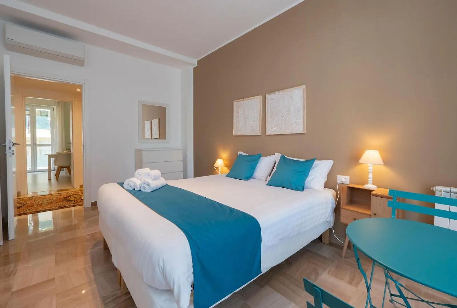 Xenia Apartments - Luminous Suite In Citylife 米兰